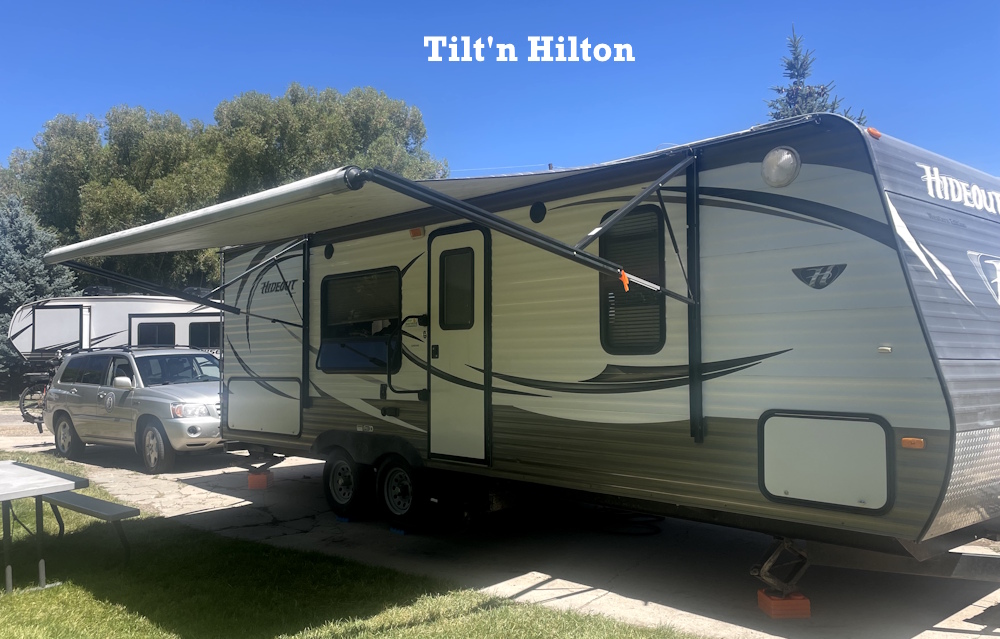 Tilt'n Hilton